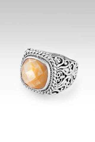 Look at the Details Ring™ in Yellow Mother of Pearl