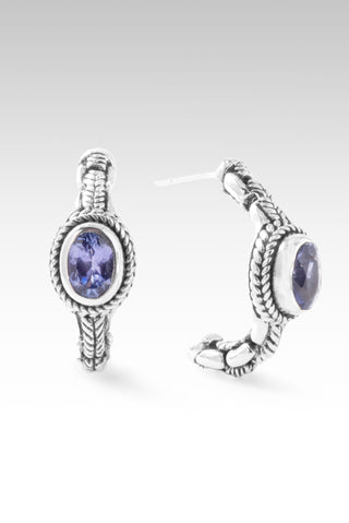 Tranquil Presence Earrings™ in Tanzanite Chainlink / Tanzanite,

Sterling Silver Paddlebacks