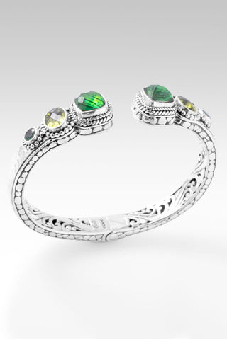 Heaven's Symphony Tip - to - Tip Bracelet™ in Emerald Green Abalone & Quartz Triplet - only found at SARDA™