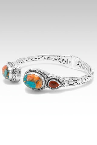 Pure Radiance Tip-to-Tip Bracelet™ in Chinese Turquoise & Spiny Oyster - Tip-to-Tip - only found at SARDA™