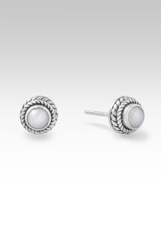 Signature Stud Earrings in Freshwater Pearl - Last Chance - only found at SARDA™